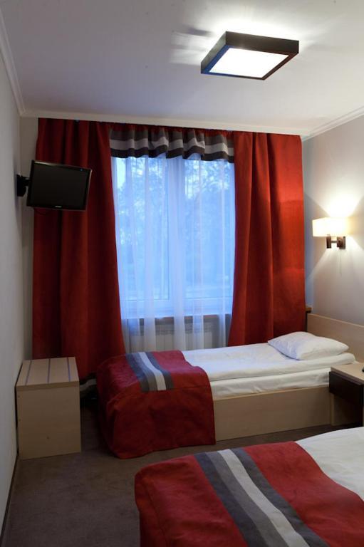 Hotel Dodo Билгорай Номер фото